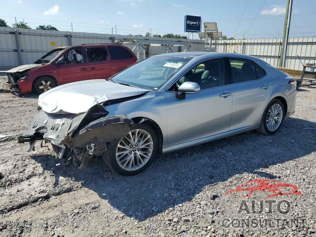 TOYOTA CAMRY 2018 - 4T1B11HK6JU526222