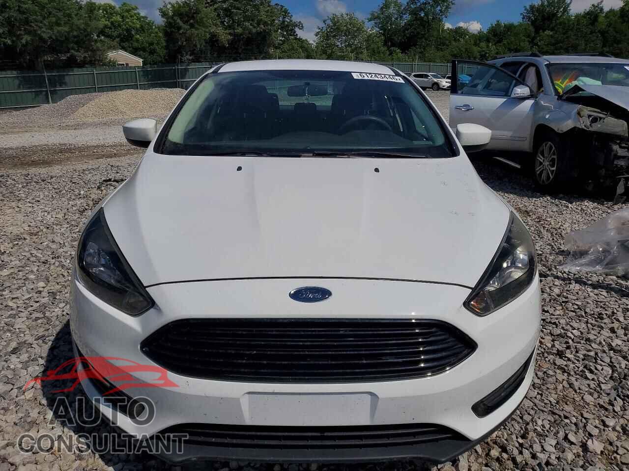 FORD FOCUS 2018 - 1FADP3FE5JL268176