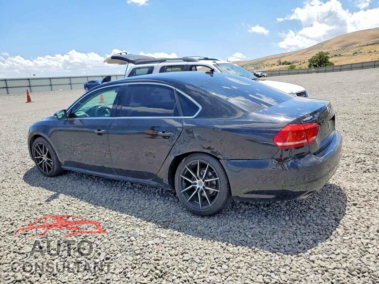 VOLKSWAGEN PASSAT 2012 - 1VWBP7A33CC044080
