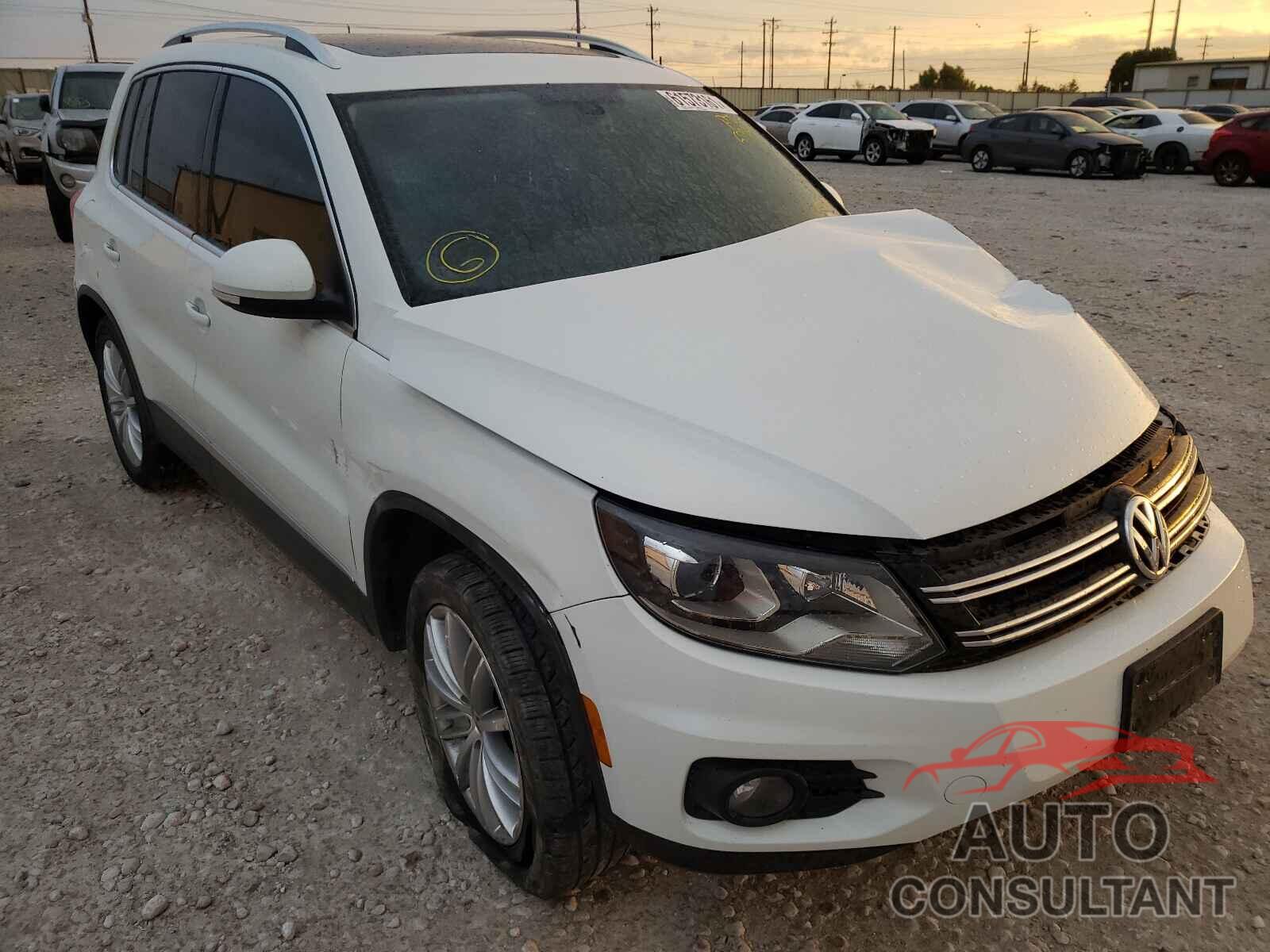 VOLKSWAGEN TIGUAN 2016 - WVGAV7AX8GW577887