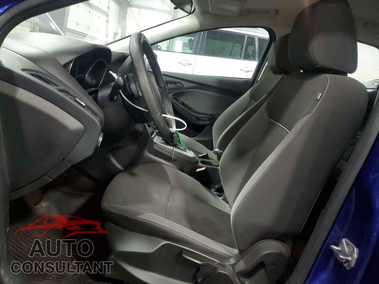 FORD FOCUS 2012 - 1FAHP3F22CL451383