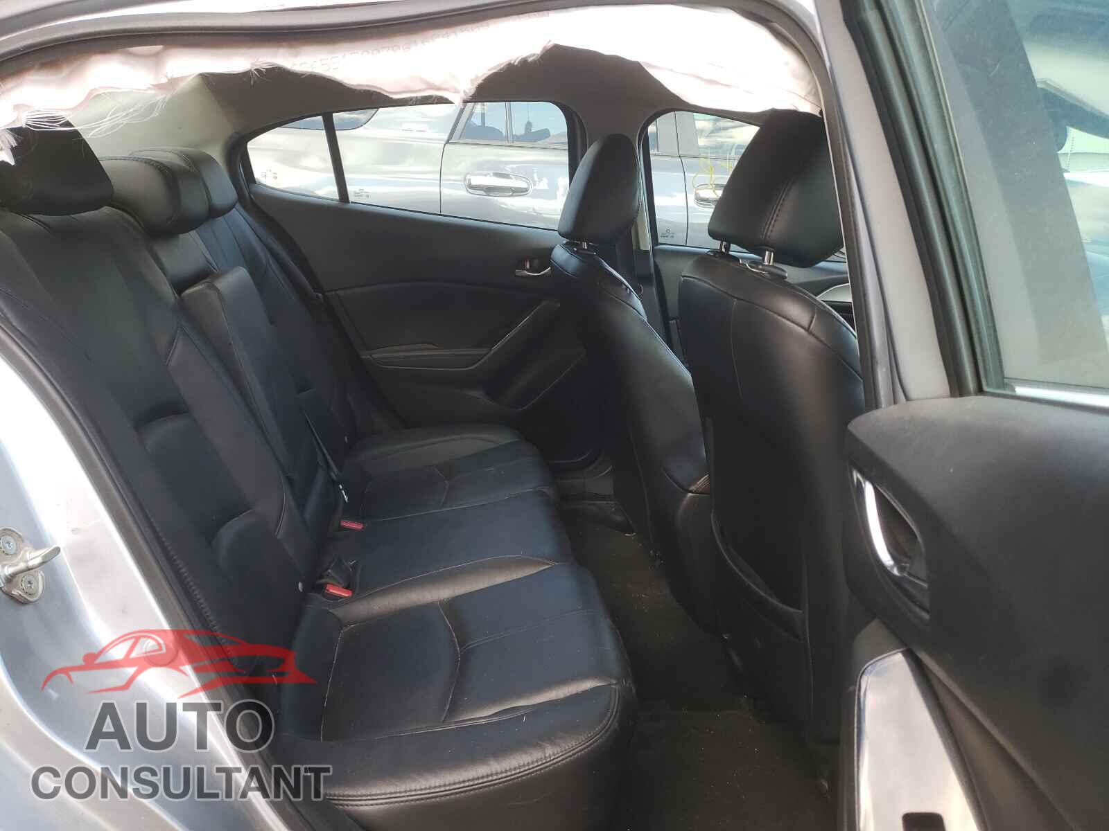MAZDA 3 2017 - 3MZBN1V77HM109132