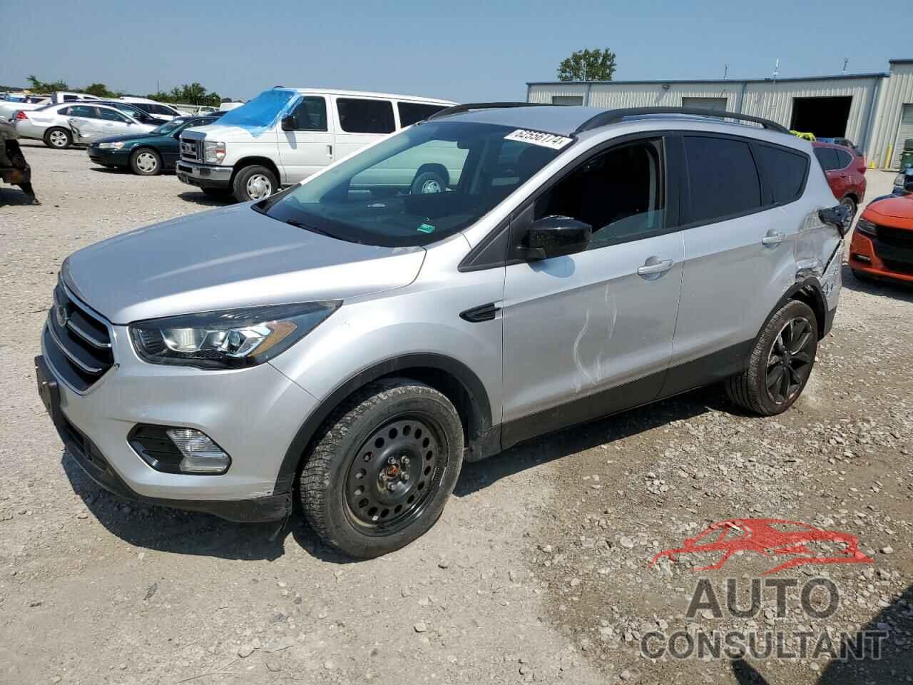 FORD ESCAPE 2017 - 1FMCU0G99HUB99992