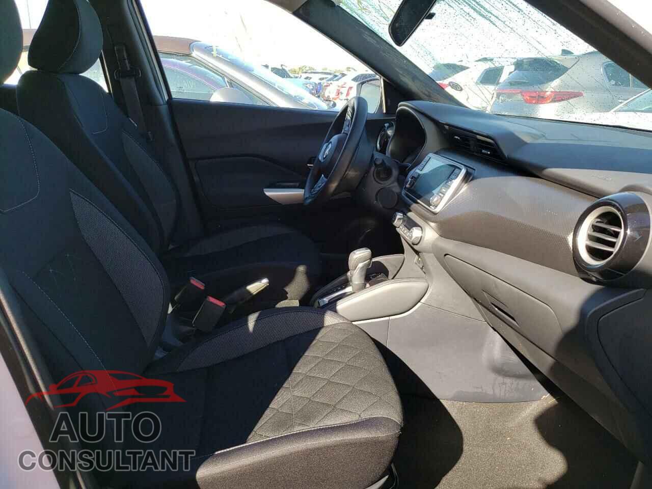 NISSAN KICKS 2019 - 3N1CP5CU3KL512266