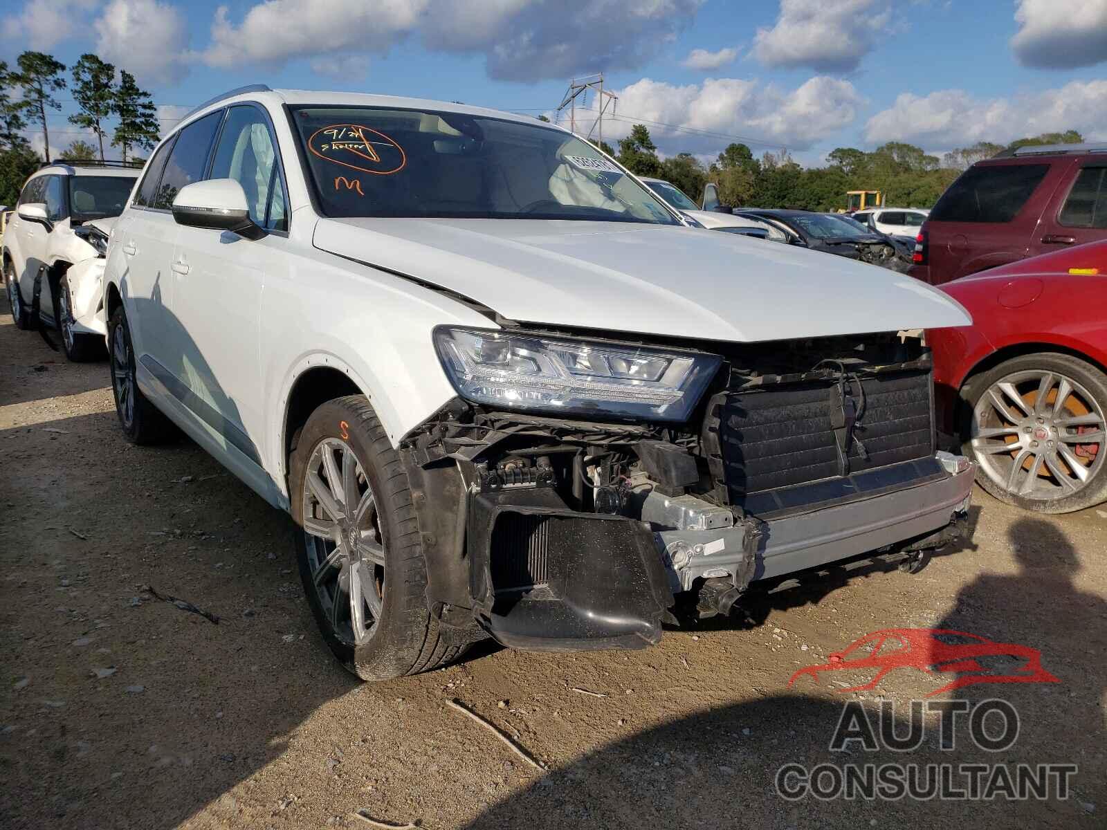 AUDI Q7 2018 - WA1VAAF75JD035764