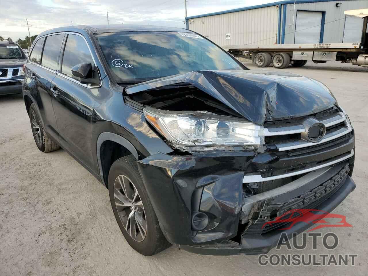 TOYOTA HIGHLANDER 2019 - 5TDZZRFHXKS365428