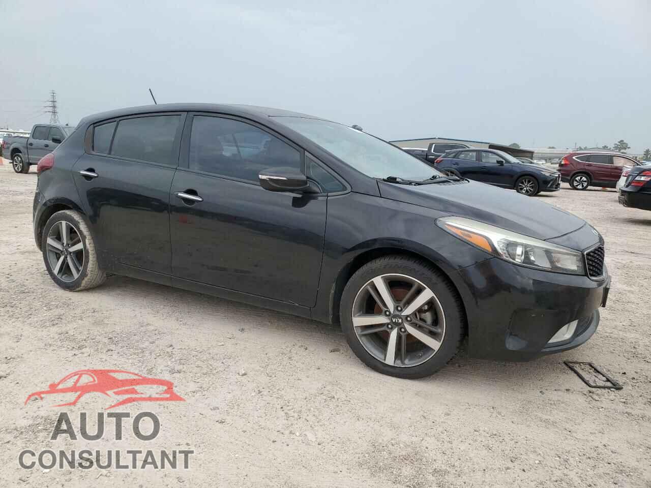 KIA FORTE 2017 - KNAFX5A87H5673662