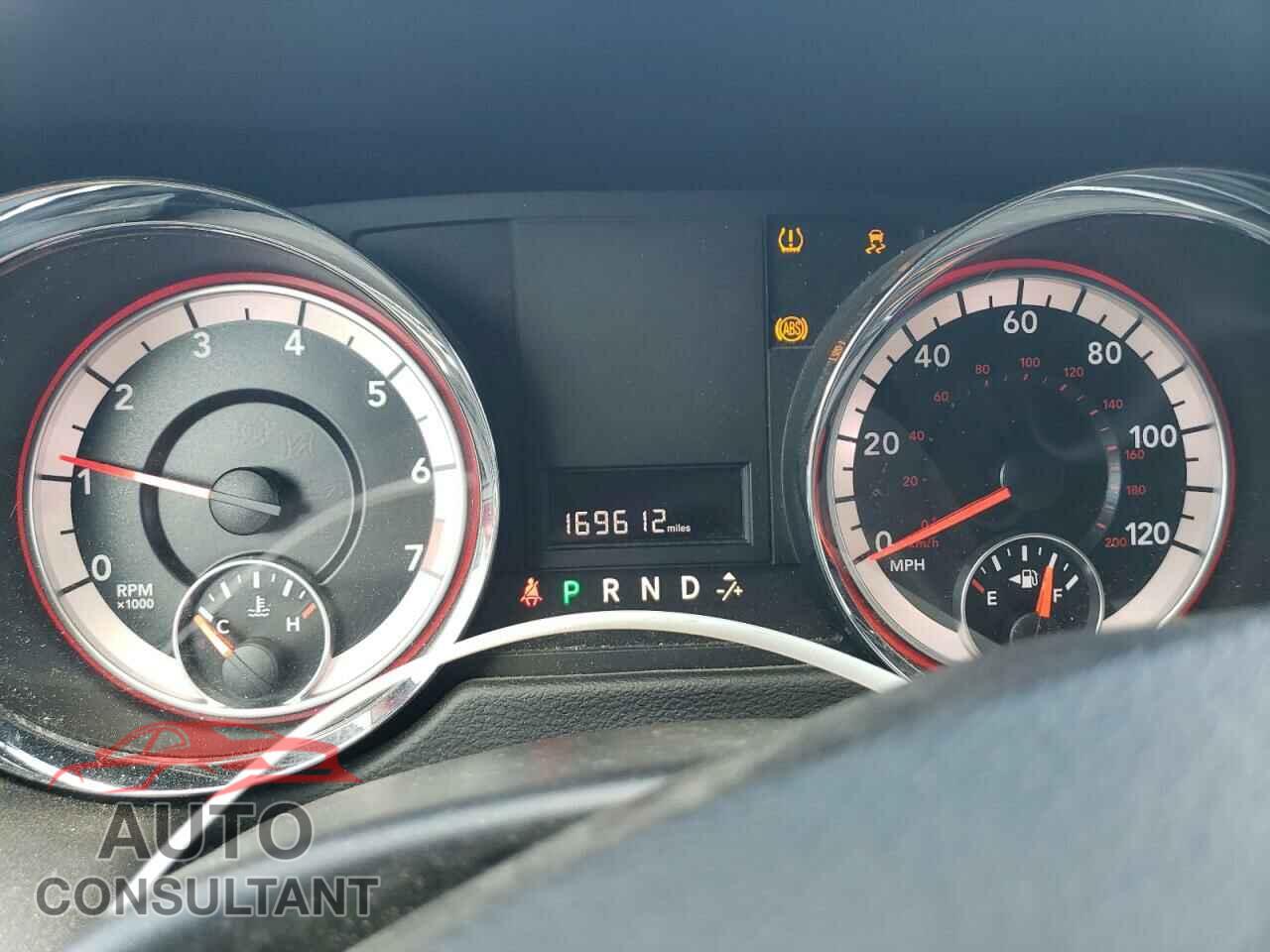 DODGE CARAVAN 2018 - 2C4RDGCG5JR156152
