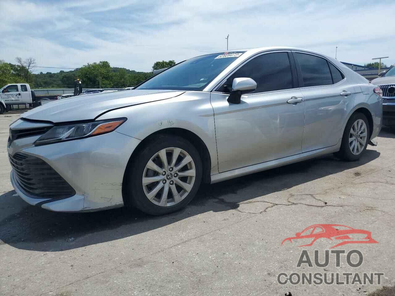 TOYOTA CAMRY 2018 - JTNB11HK0J3028085