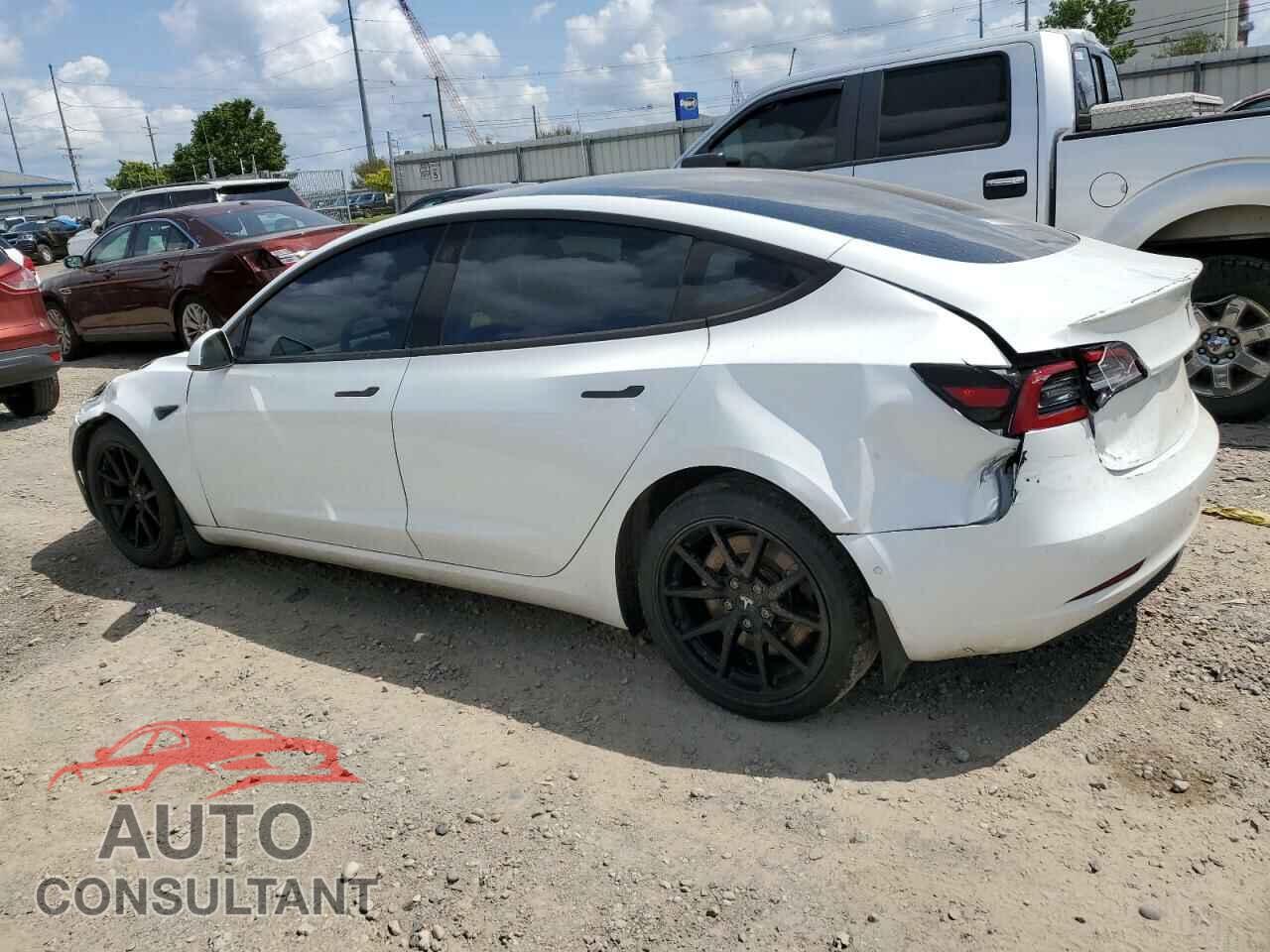 TESLA MODEL 3 2018 - 5YJ3E1EB8JF066927
