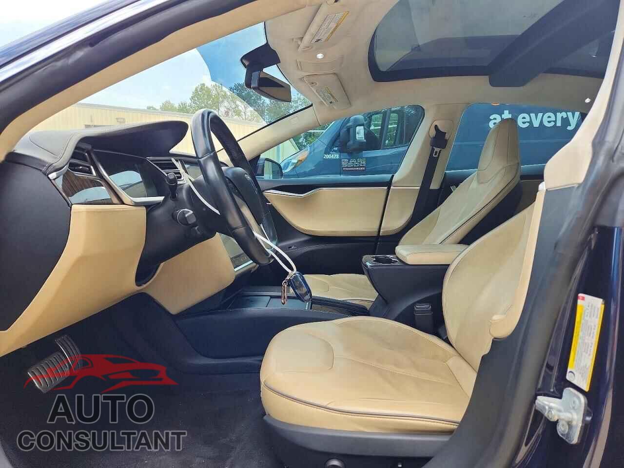 TESLA MODEL S 2013 - 5YJSA1DP2DFP24802