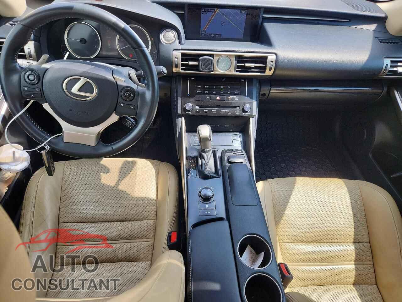 LEXUS IS 2014 - JTHCE1D28E5000899