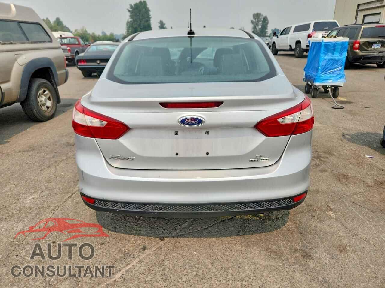 FORD FOCUS 2014 - 1FADP3F24EL301664
