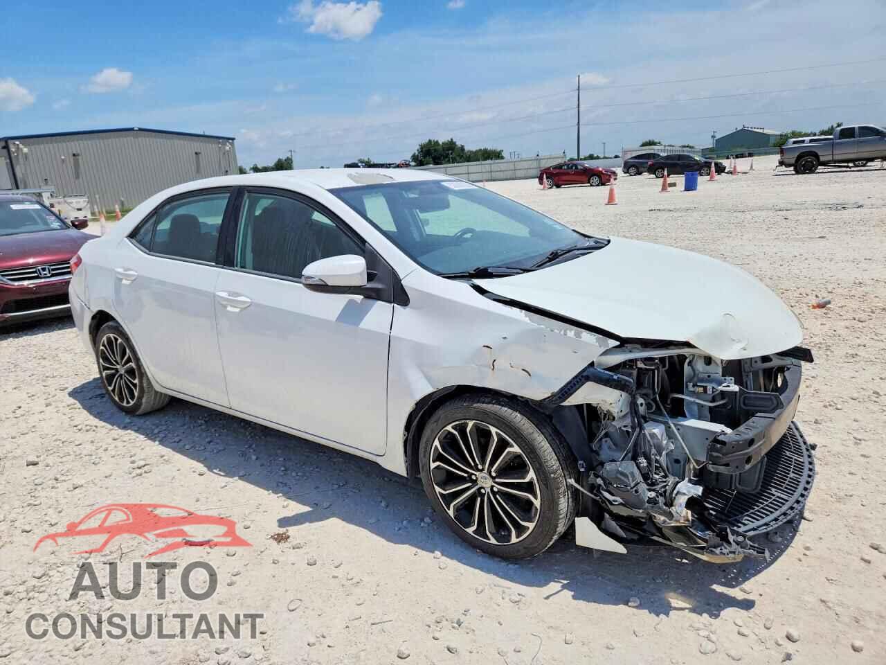 TOYOTA COROLLA 2015 - 5YFBURHE7FP232109