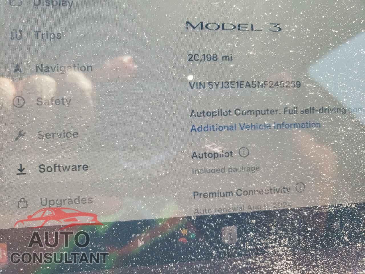 TESLA MODEL 3 2022 - 5YJ3E1EA5NF240269