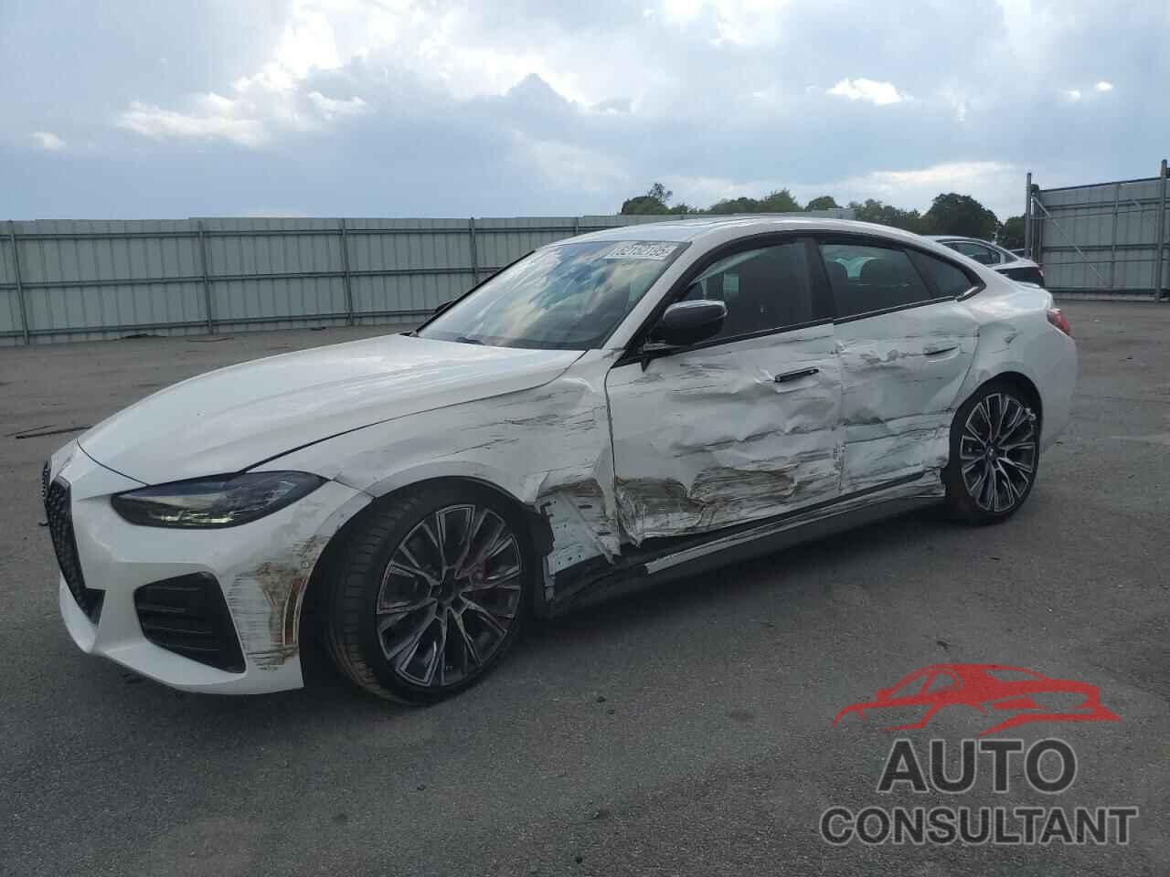 BMW 4 SERIES 2024 - WBA73AV08RFR97339