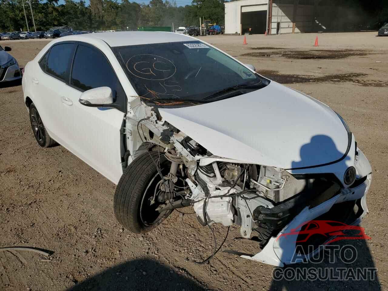 TOYOTA COROLLA 2018 - 5YFBURHE9JP848533