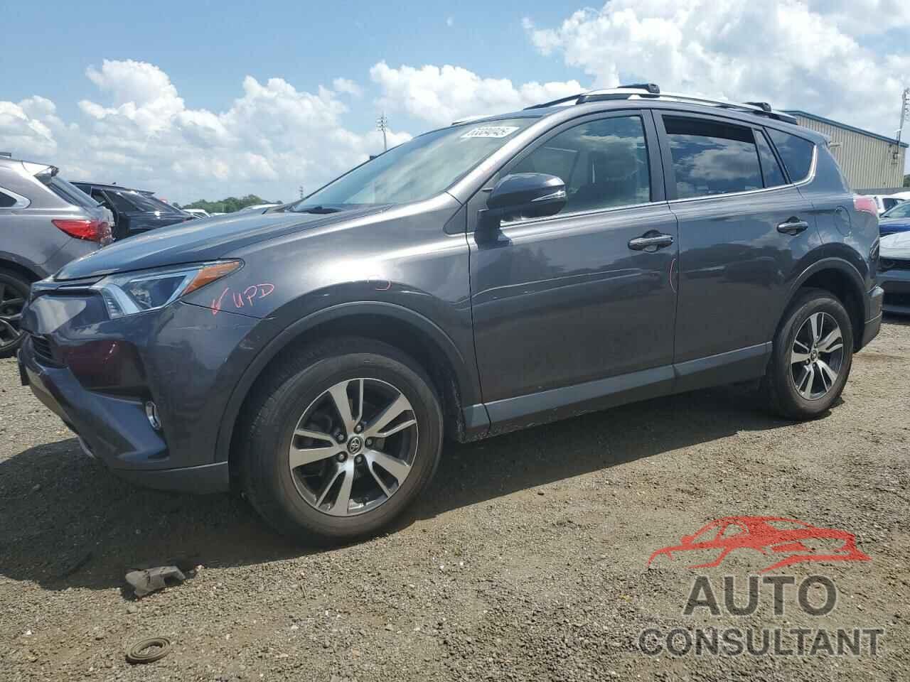 TOYOTA RAV4 2018 - JTMRFREV8JJ721502