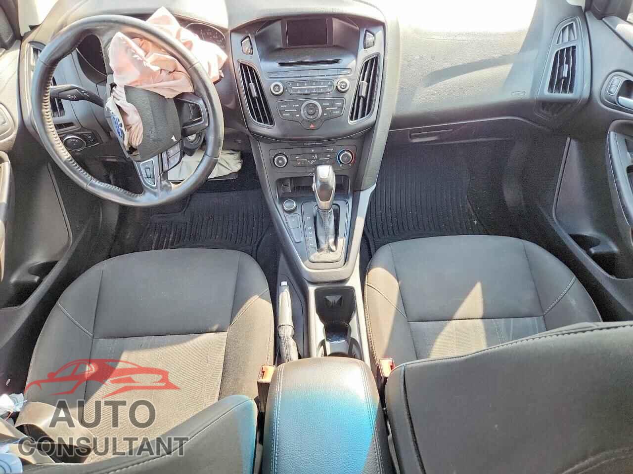FORD FOCUS 2016 - 1FADP3K27GL400388