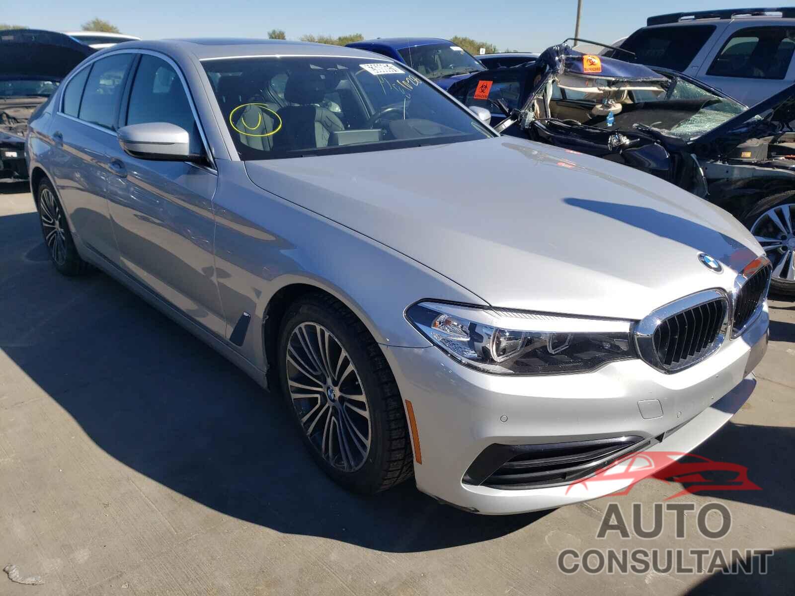 BMW 5 SERIES 2019 - WBAJA5C55KWW07403