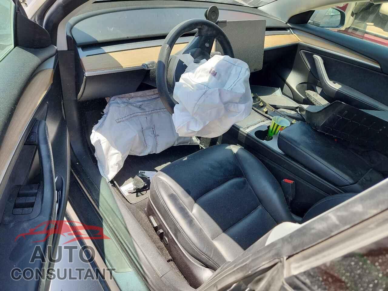 TESLA MODEL 3 2021 - 5YJ3E1EA0MF098203