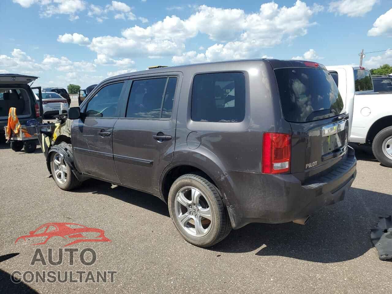 HONDA PILOT 2015 - 5FNYF3H53FB006548