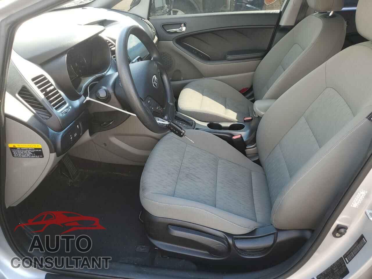KIA FORTE 2016 - KNAFK4A61G5466870