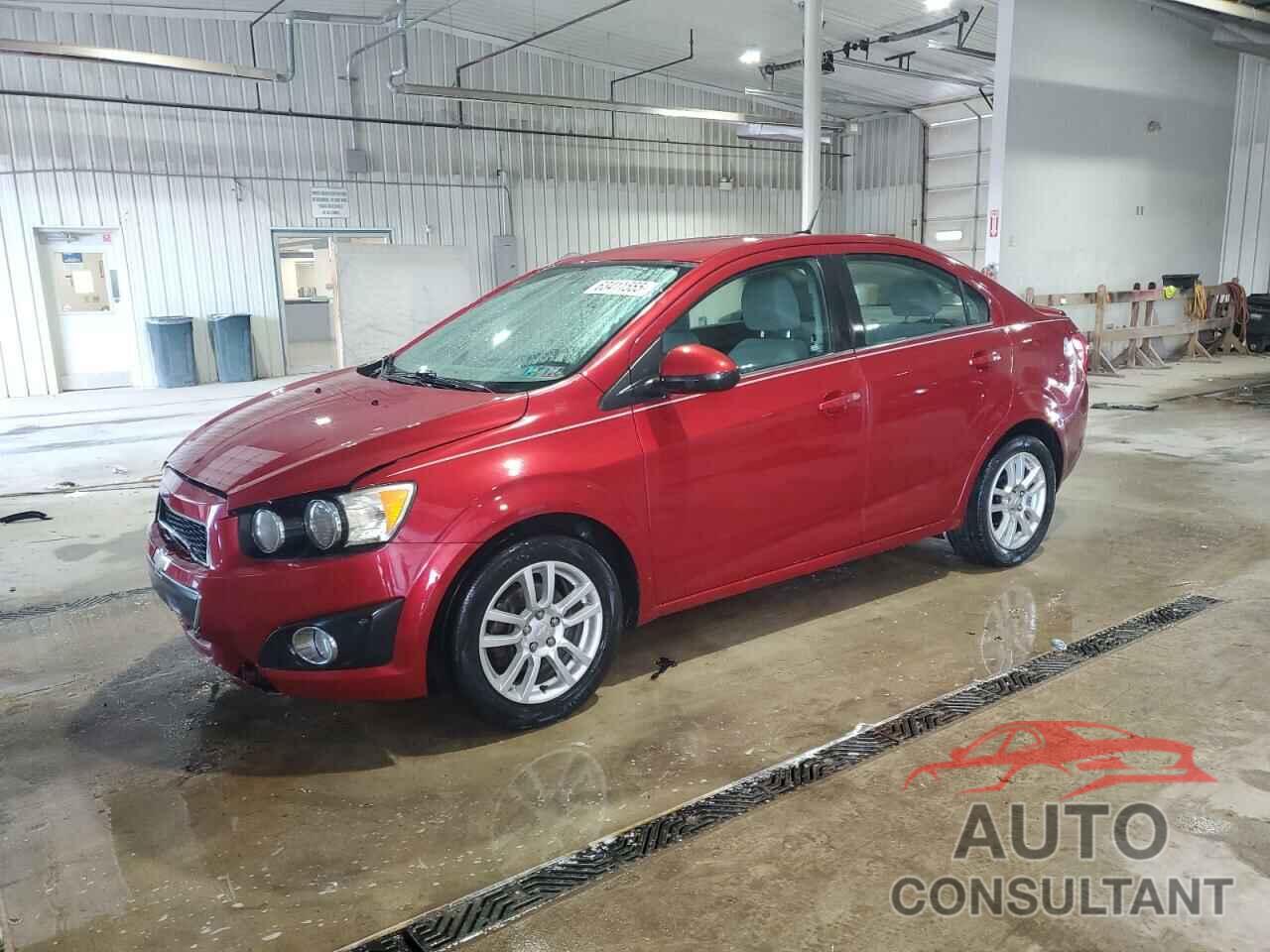 CHEVROLET SONIC 2014 - 1G1JC5SG9E4241521