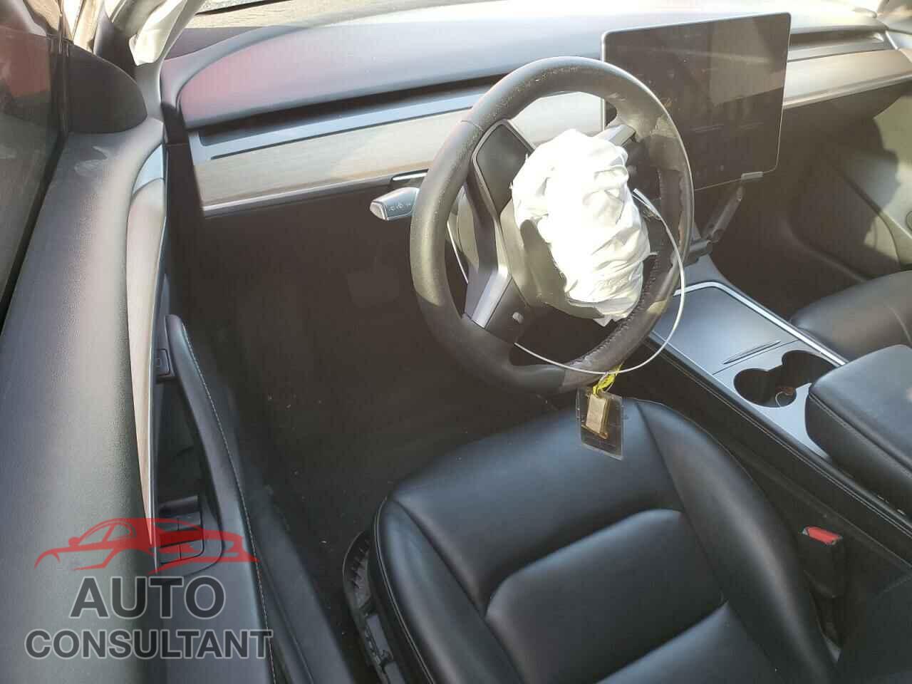 TESLA MODEL 3 2022 - 5YJ3E1EA0NF304833