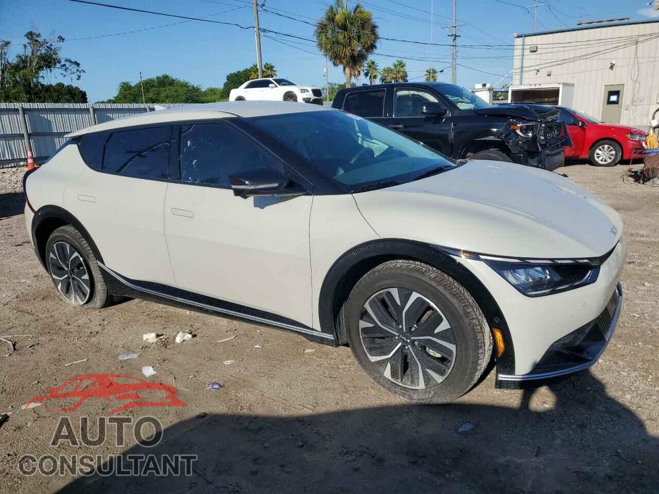 KIA EV6 LIGHT 2023 - KNDC34LA2P5122887