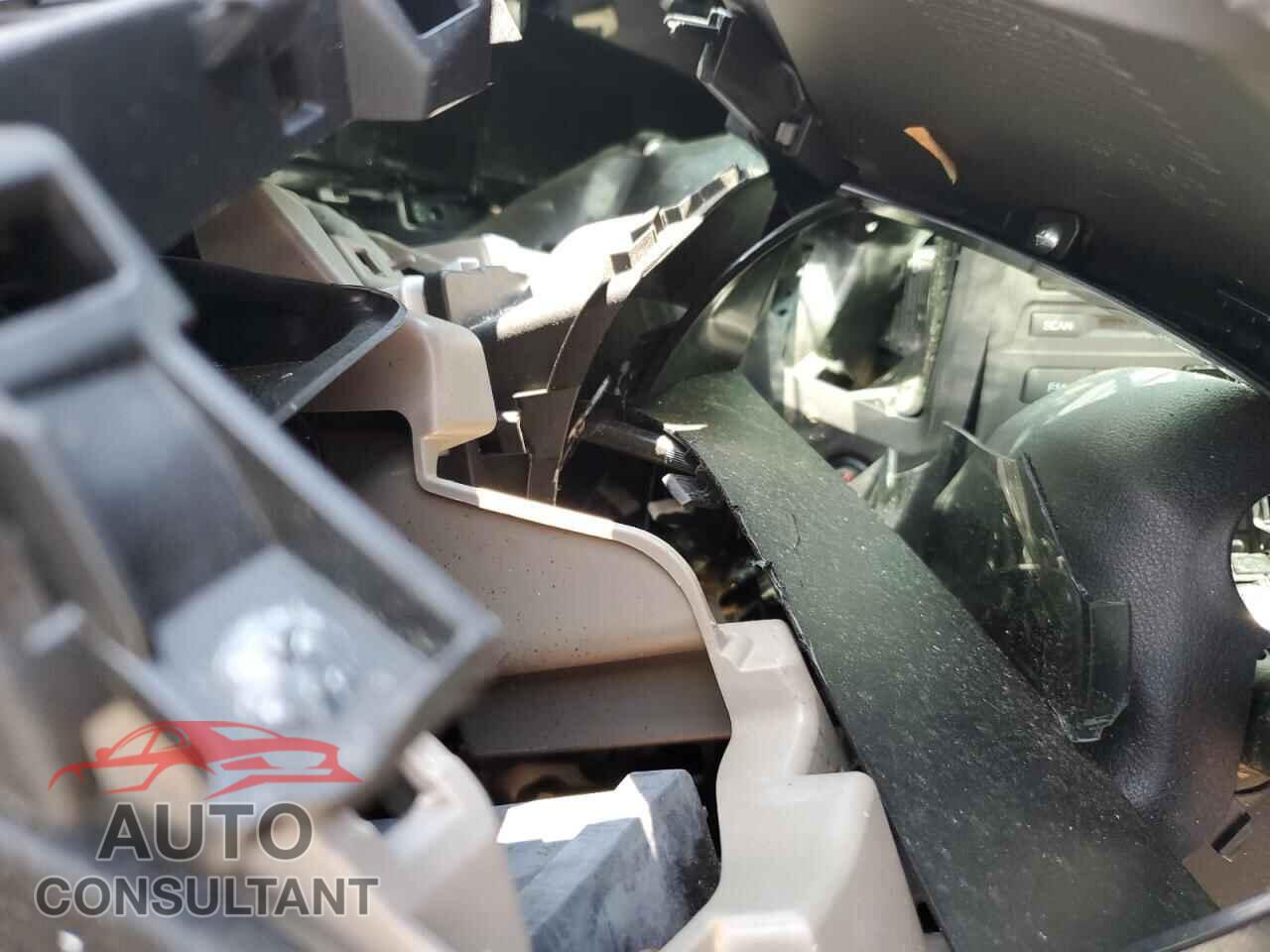 HONDA CIVIC 2012 - 2HGFB2F59CH557543