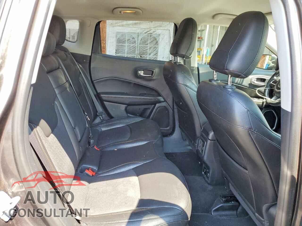 JEEP COMPASS 2019 - 3C4NJDBB2KT641584