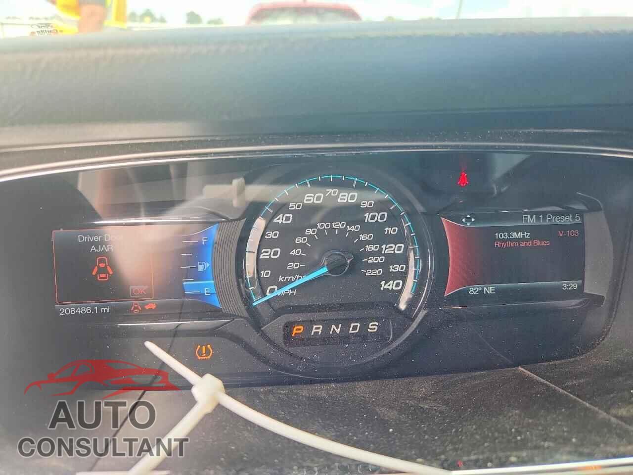 FORD TAURUS 2015 - 1FAHP2E87FG202073