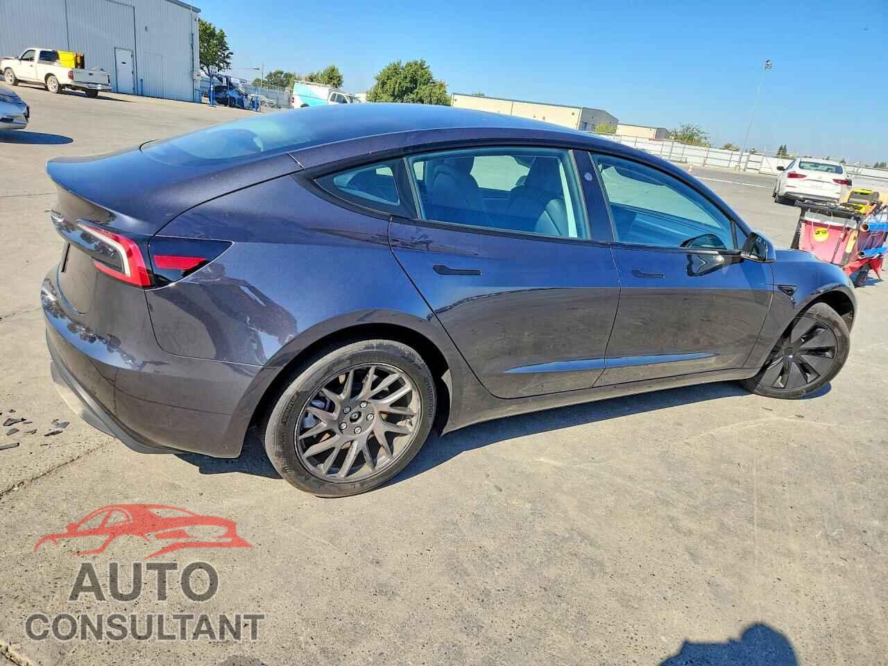 TESLA MODEL 3 2025 - 5YJ3E1EA2SF027243