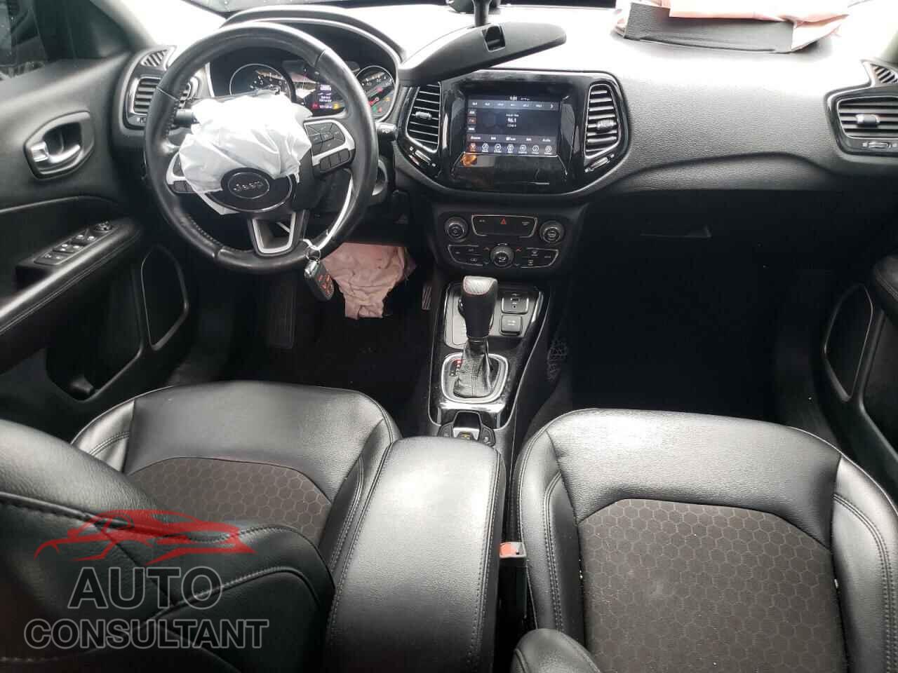 JEEP COMPASS 2020 - 3C4NJDBB8LT209969