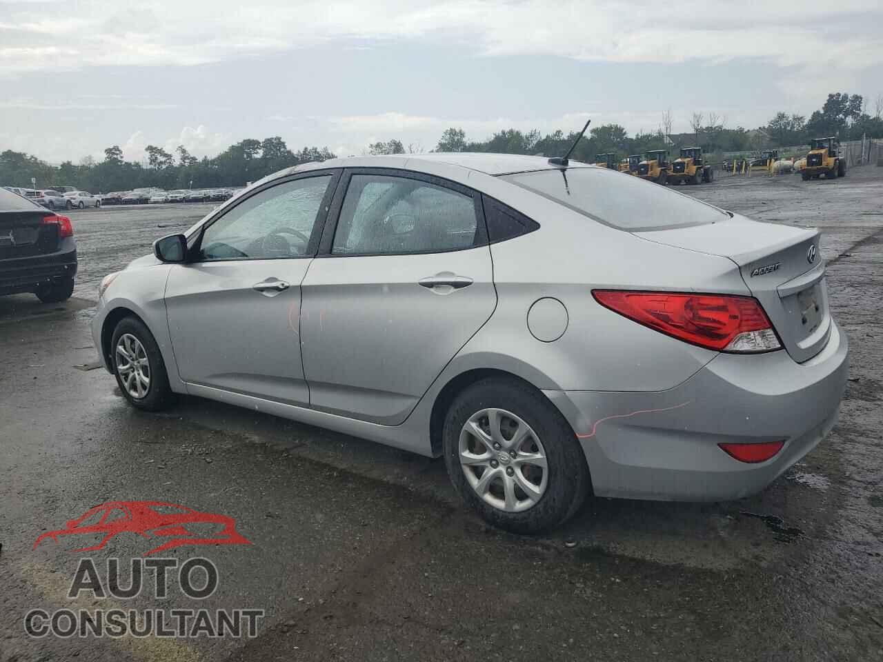 HYUNDAI ACCENT 2013 - KMHCT4AE3DU438074