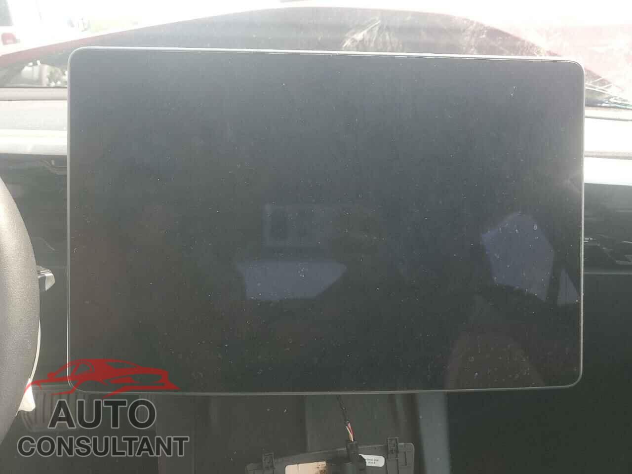 TESLA MODEL 3 2022 - 5YJ3E1EA8NF371003