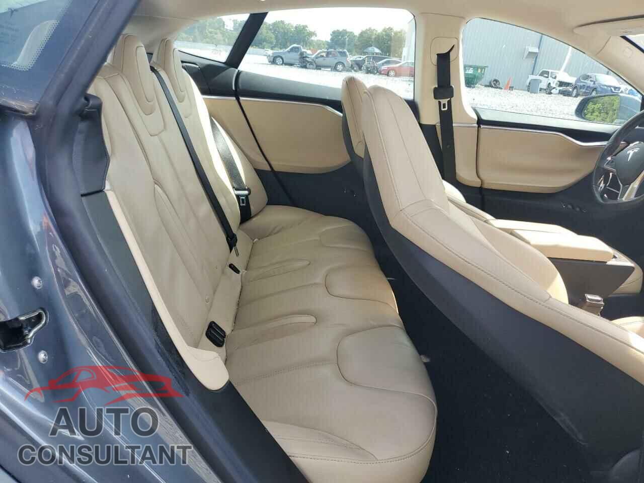 TESLA MODEL S 2013 - 5YJSA1AC4DFP10496