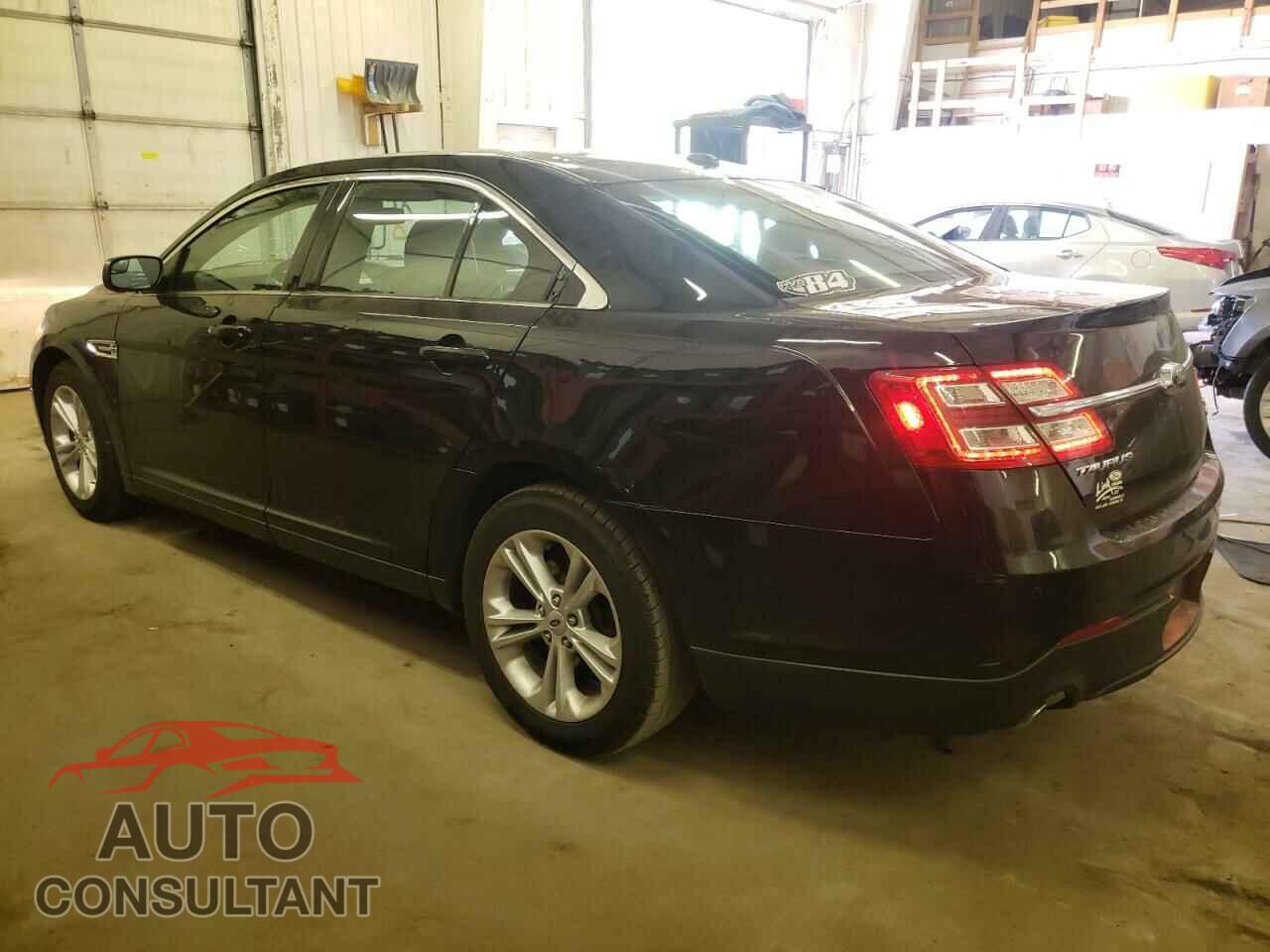 FORD TAURUS 2017 - 1FAHP2E88HG106424
