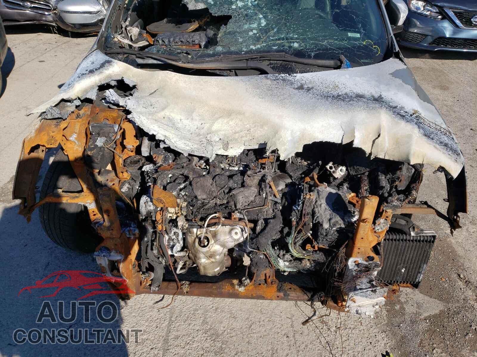 NISSAN PATHFINDER 2020 - 5N1DR2CM2LC613138