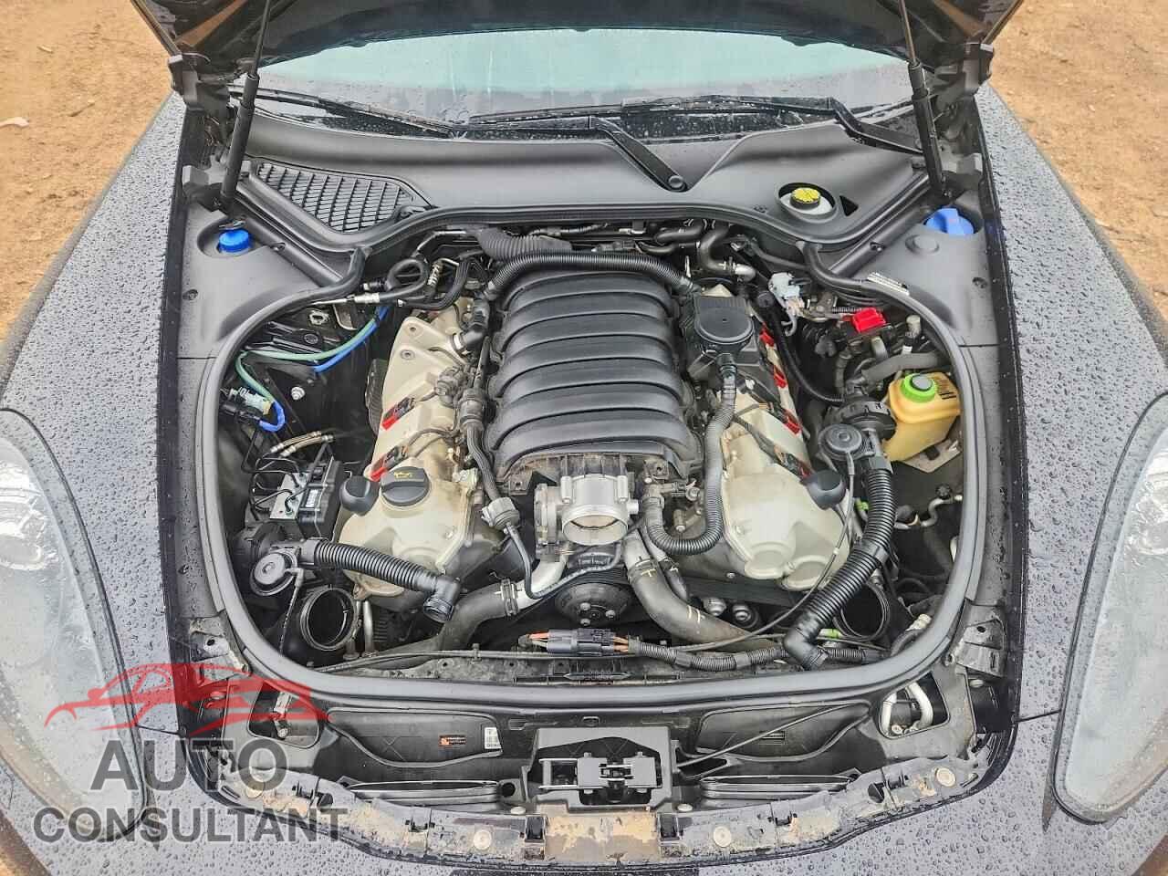 PORSCHE PANAMERA 2016 - WP0AF2A71GL080802