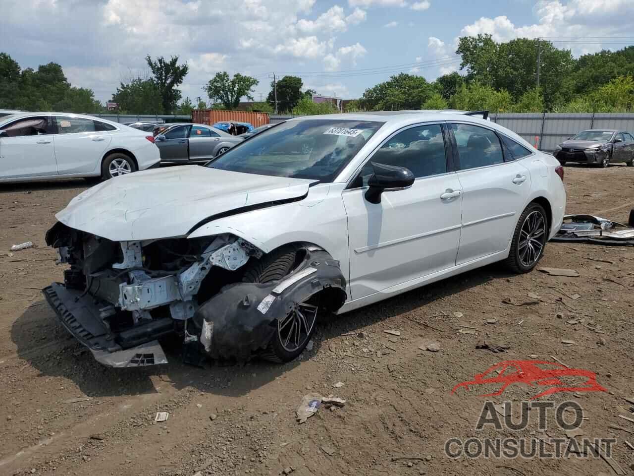 TOYOTA AVALON 2019 - 4T1BZ1FB8KU012269