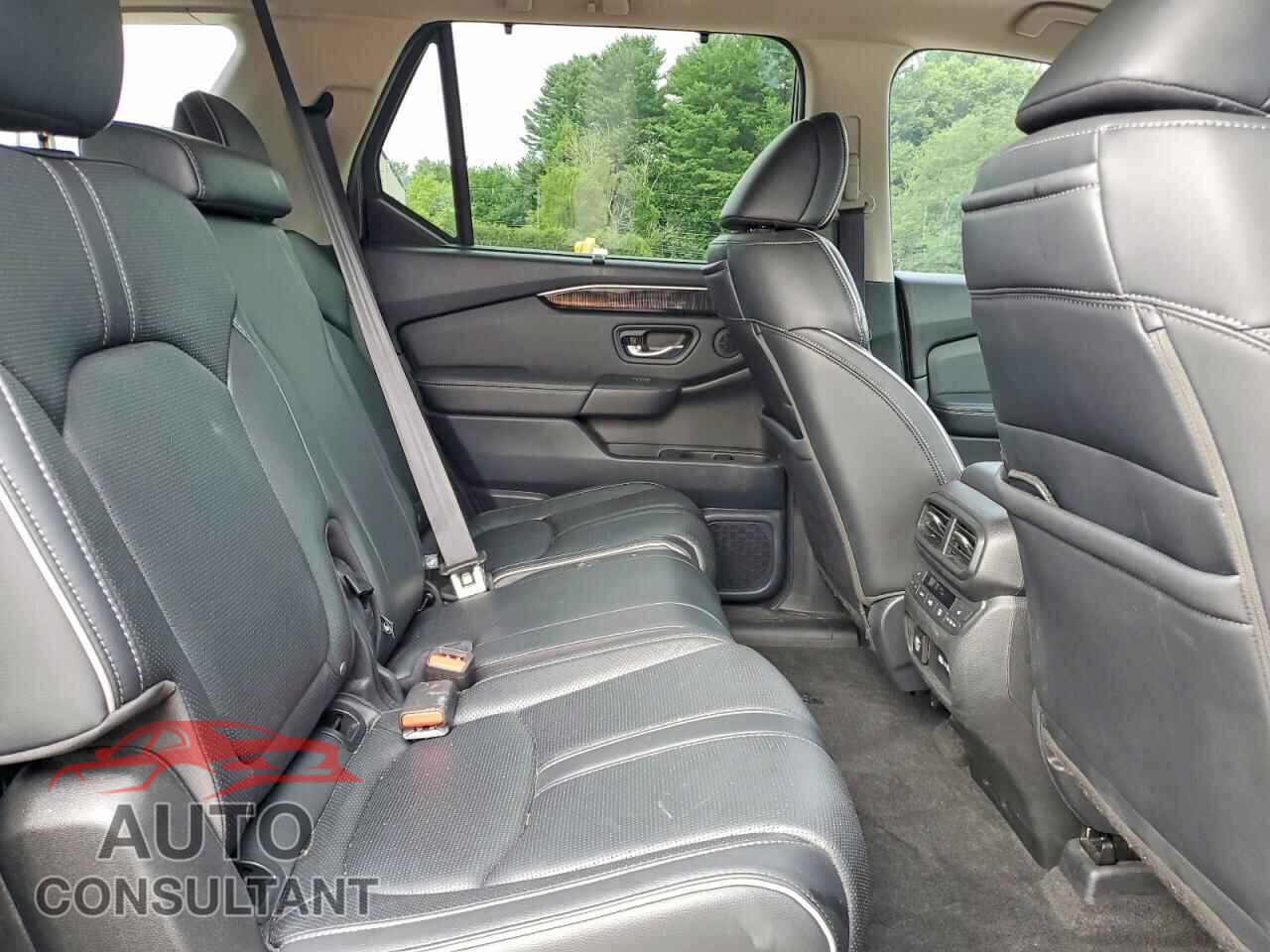 HONDA PILOT 2023 - 5FNYG1H80PB010666
