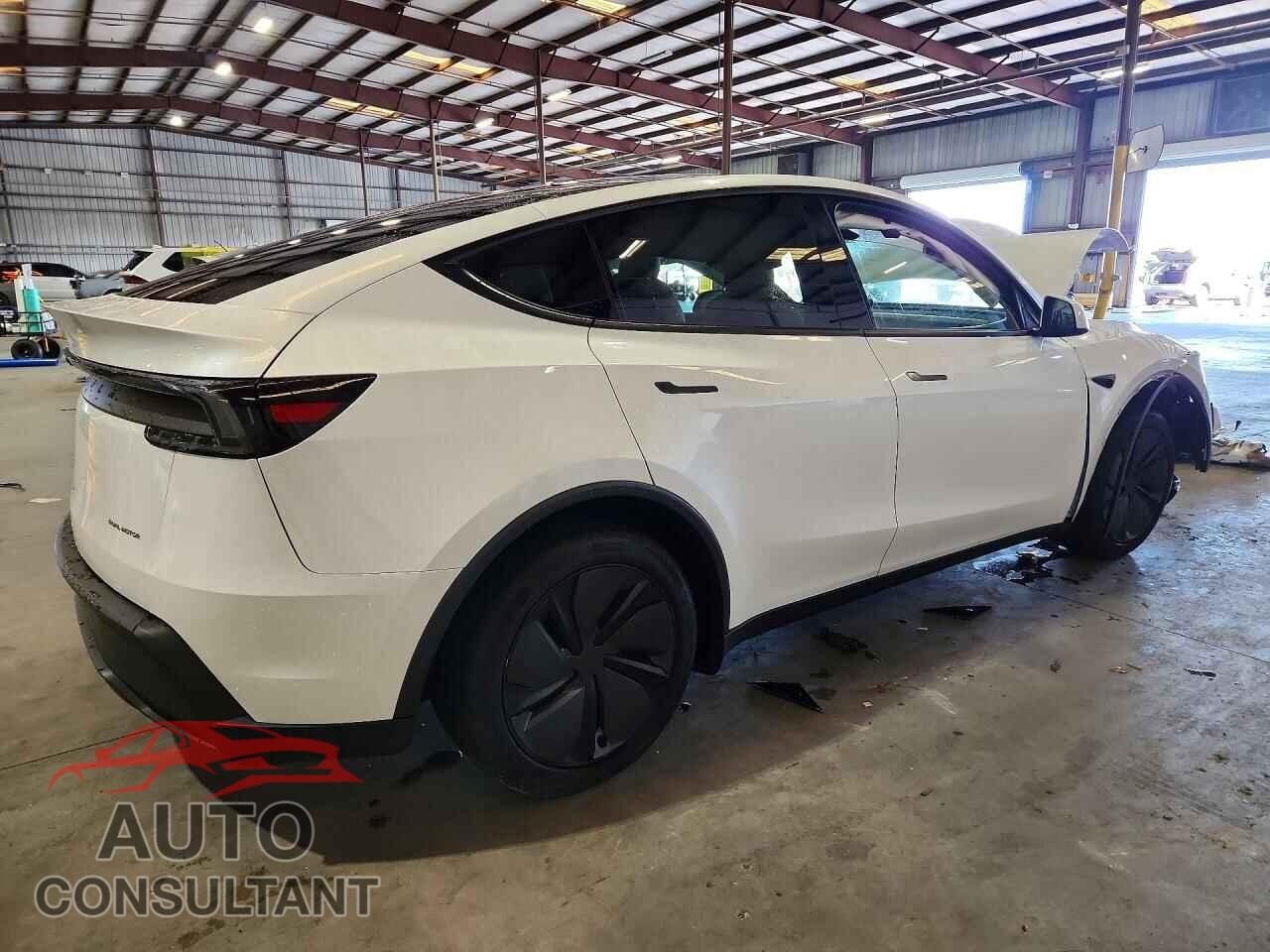 TESLA MODEL Y 2026 - 7SAYGDEE4TA455515