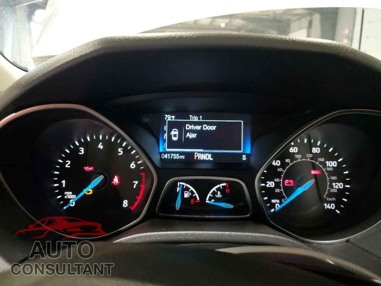 FORD FOCUS 2018 - 1FADP3F29JL309706