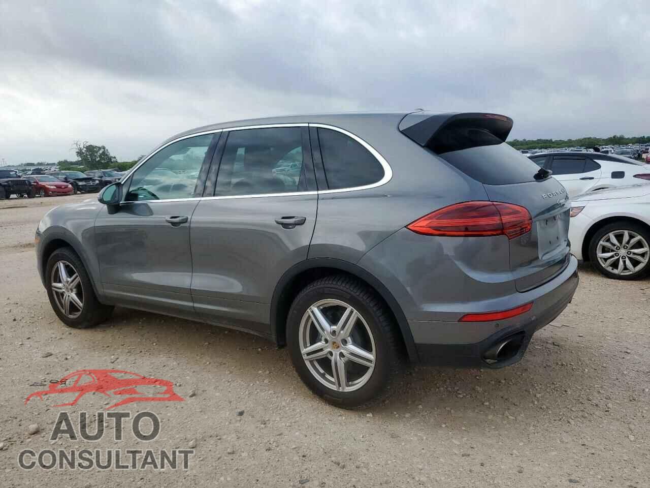 PORSCHE CAYENNE 2016 - WP1AA2A24GLA03925