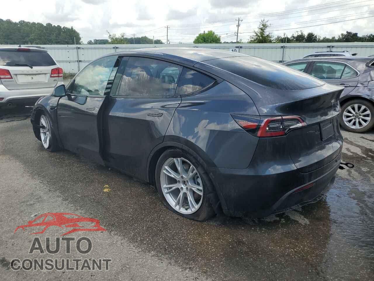 TESLA MODEL Y 2024 - 7SAYGDED1RF016470