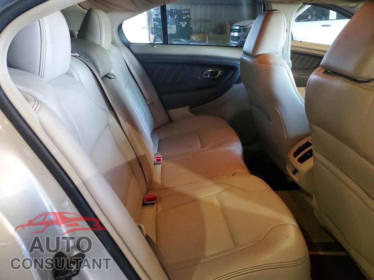 FORD TAURUS 2011 - 1FAHP2EW3BG188603