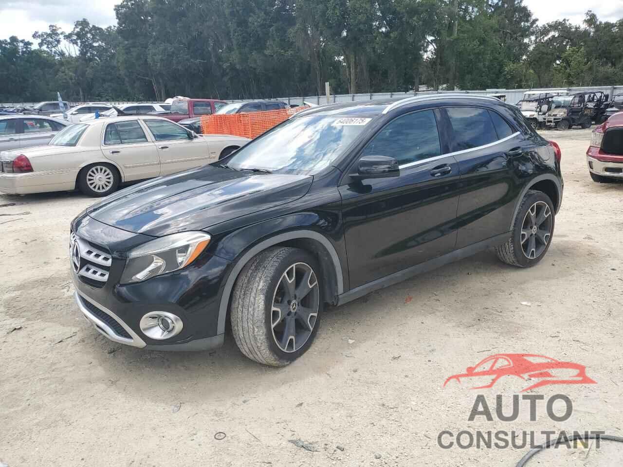MERCEDES-BENZ GLA-CLASS 2018 - WDCTG4EBXJJ454109