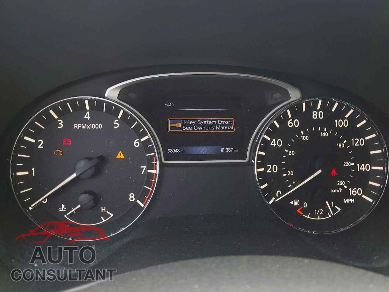 NISSAN PATHFINDER 2017 - 5N1DR2MN4HC629551